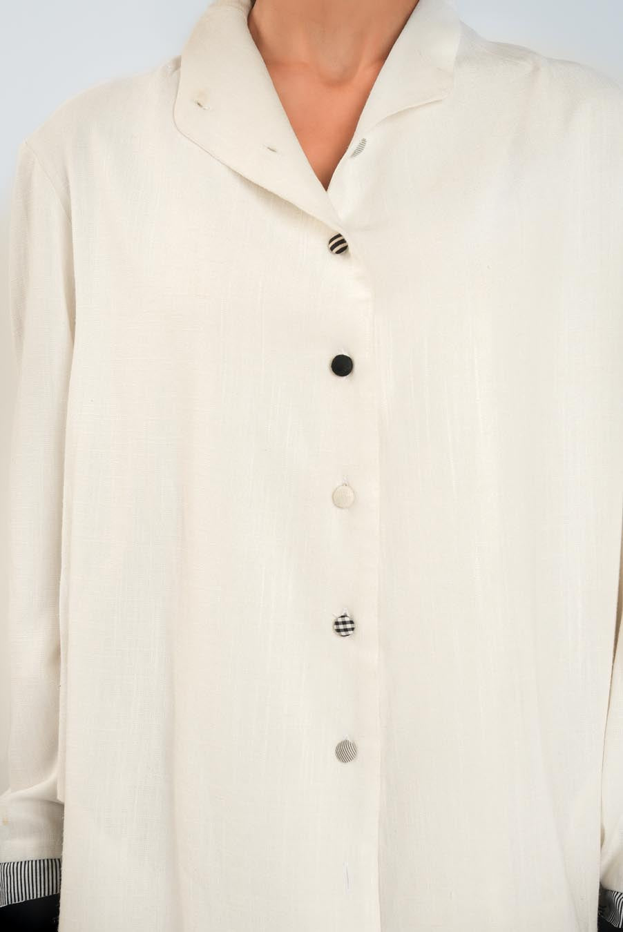#7 Black and White Shirt
