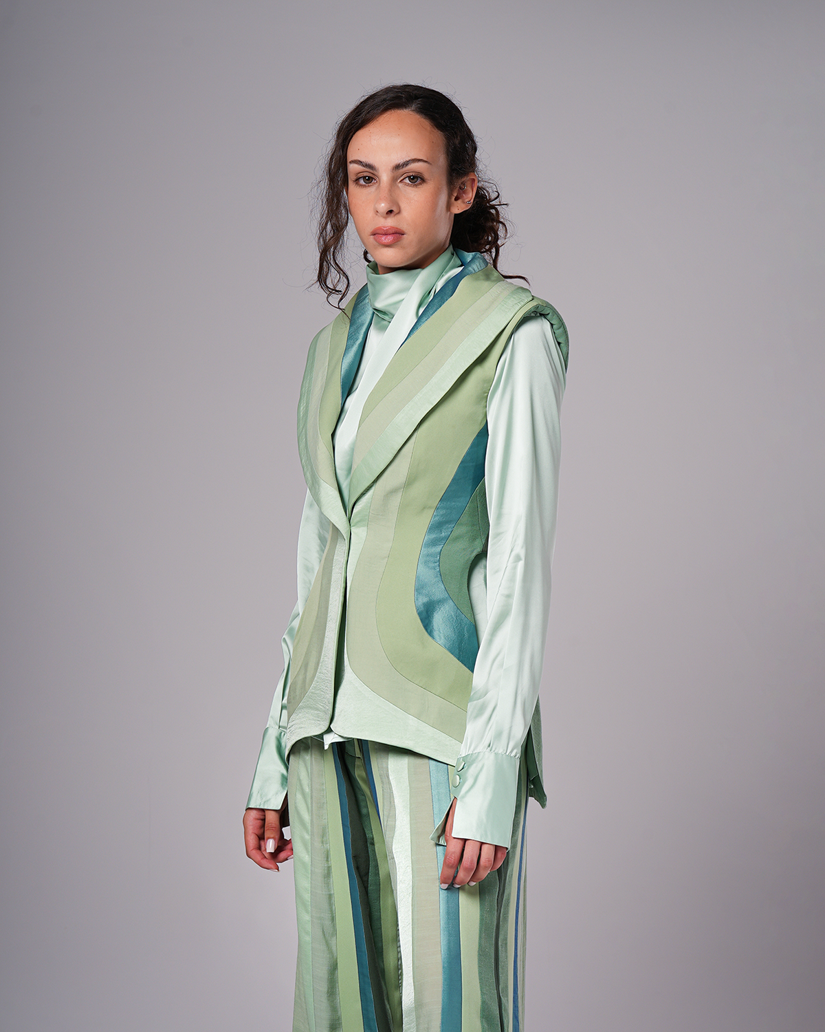 TEAL PANELLED VEST