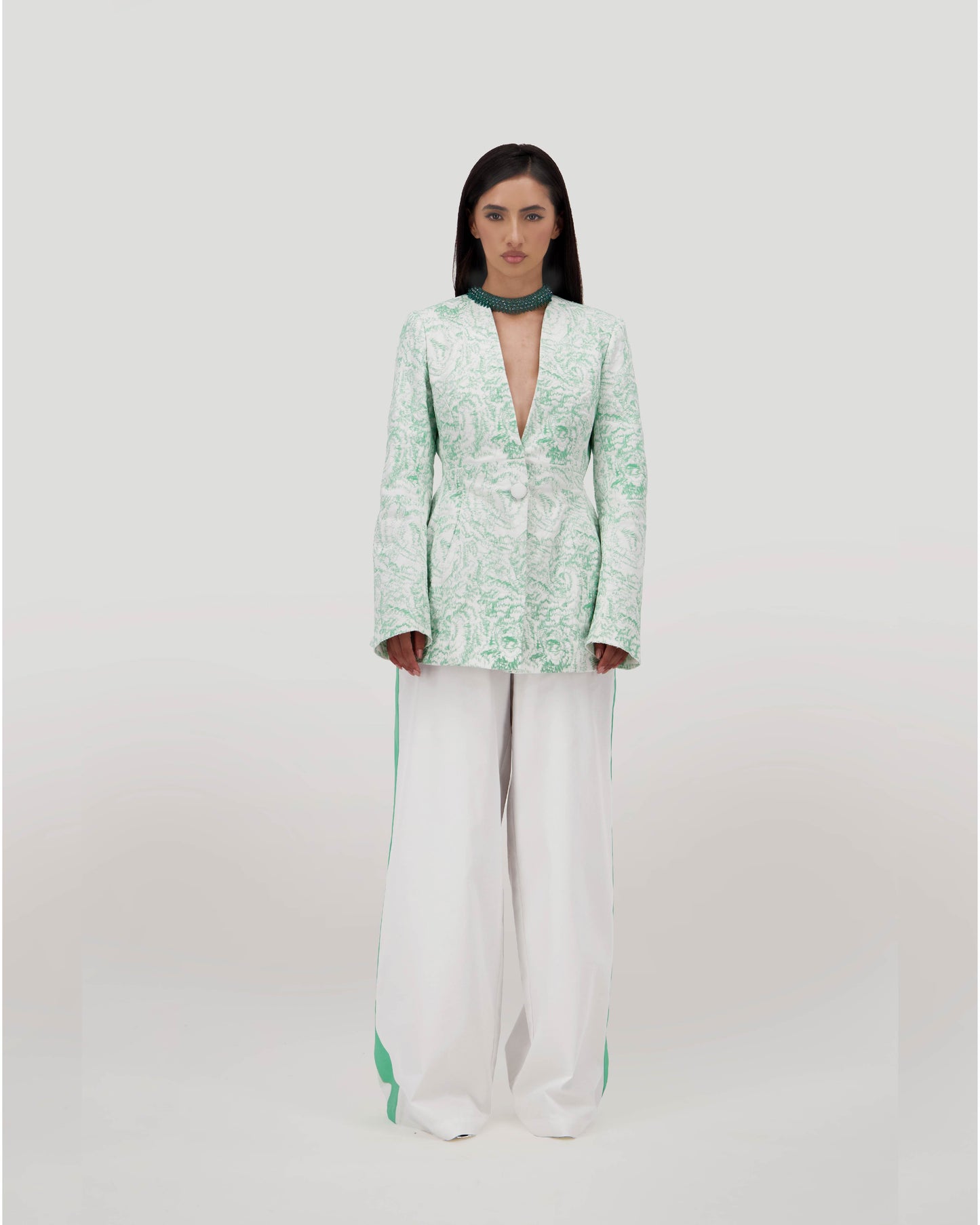 The Amira Set