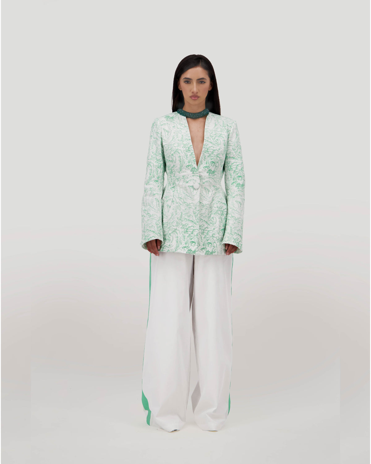 The Amira Set