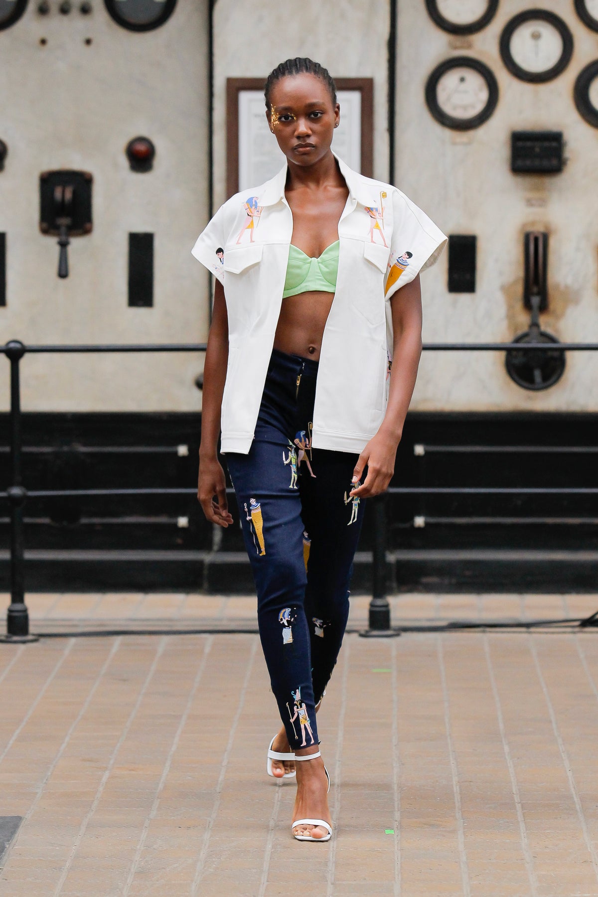 THE ENNEADE Vest